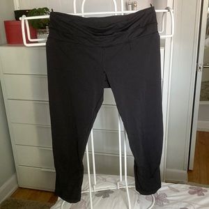 US4 Cropped lulu leggings